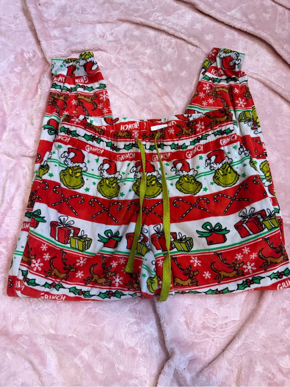 Dr. Seuss Grinch Holiday Lounge Shorts - Red, Green, White